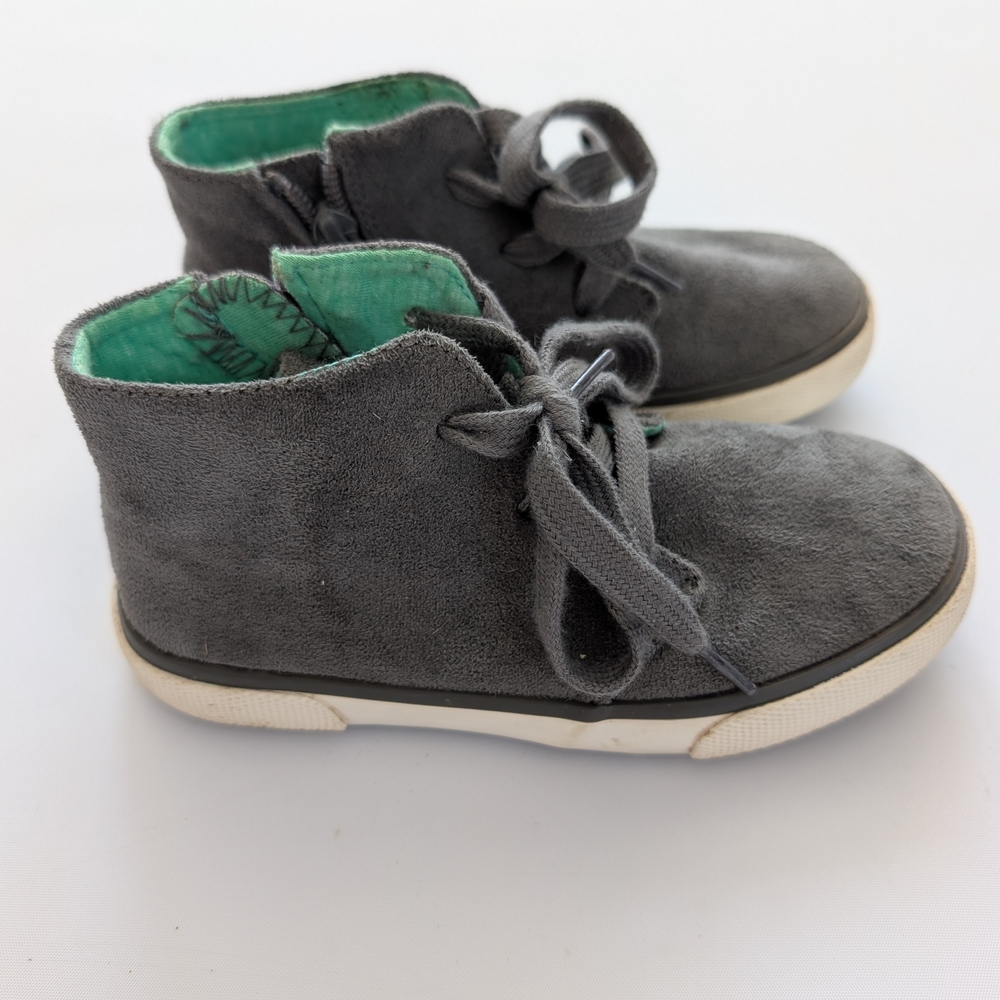 Cat & Jack Charcoal Boots with Teal Lining
